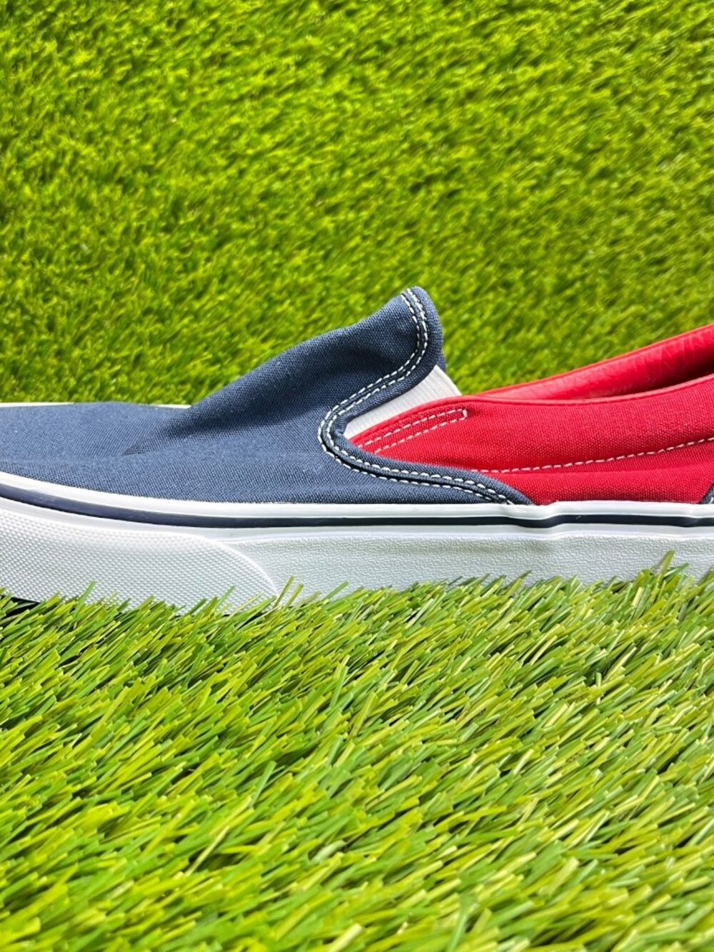 Vans Noah x OG Classic Slip-On Womens Size 8.5 Blue Red Athletic Shoes Sneakers - Picture 2 of 10